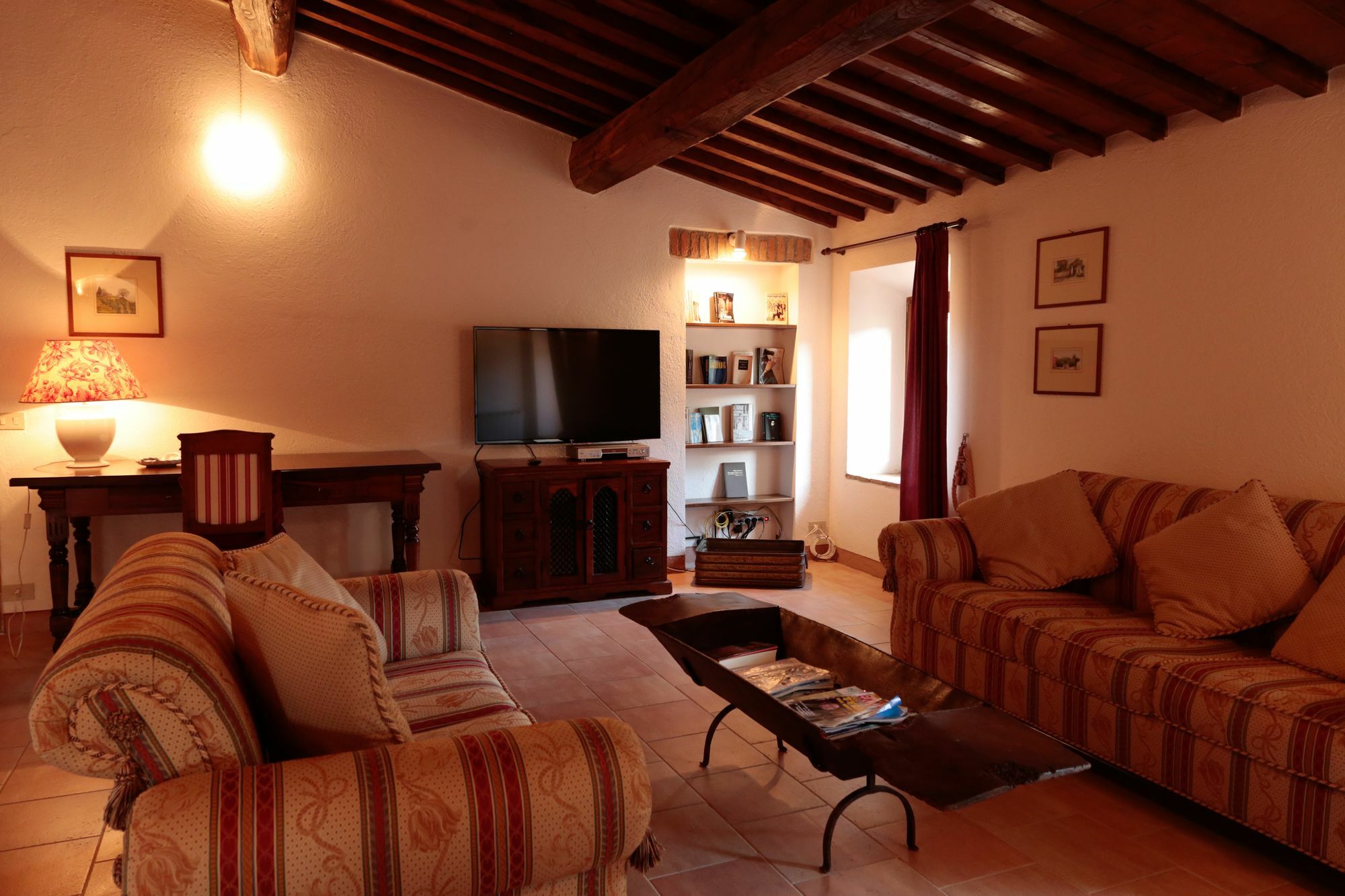 Borgo Poggio Bianco * Sarteano