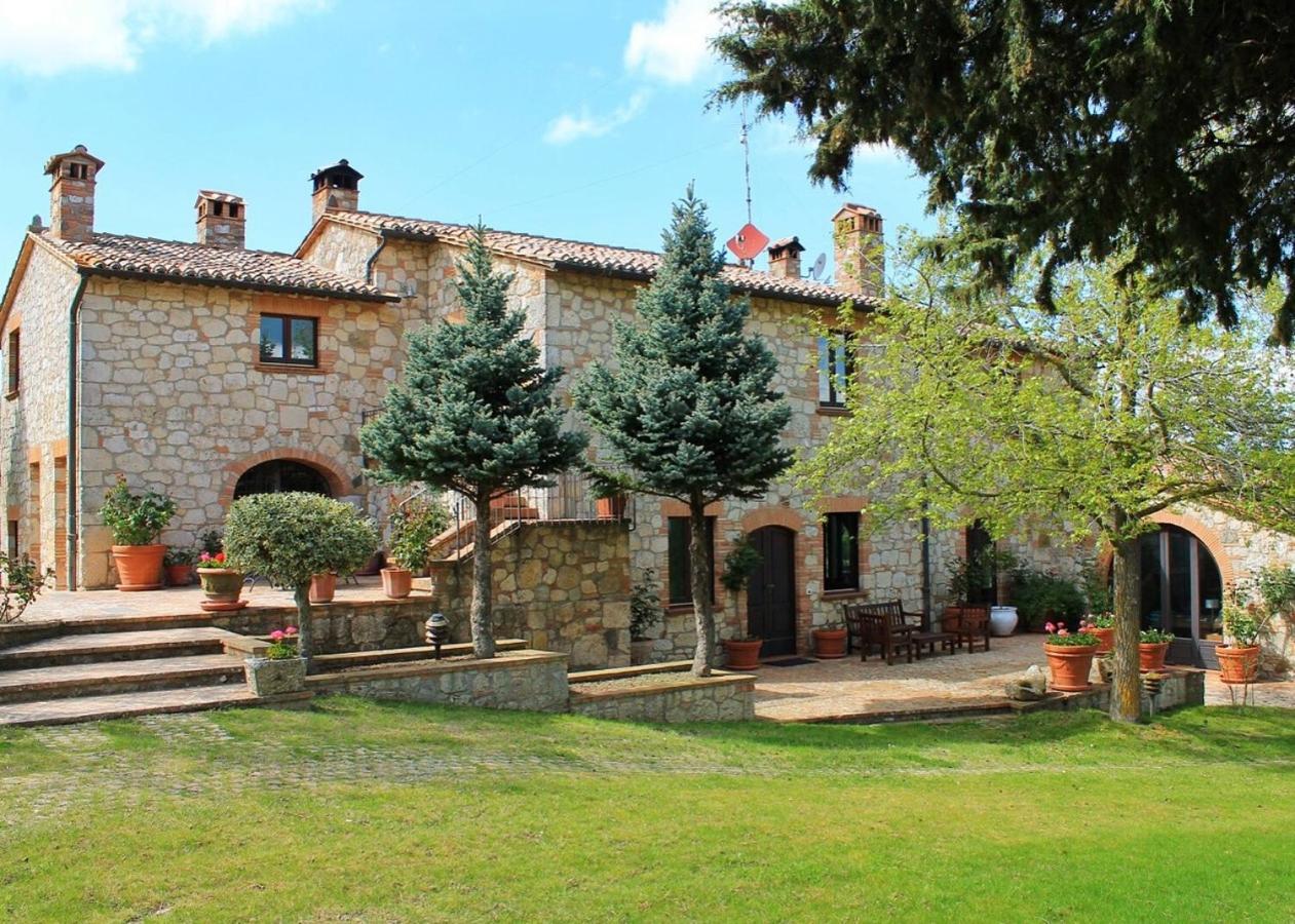 Borgo Poggio Bianco *